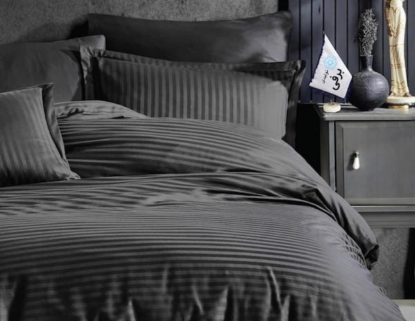 تصویر 1 از رو تختی مشکی دو نفره با دوخت محکم